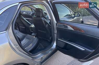Седан Lincoln MKZ 2015 в 