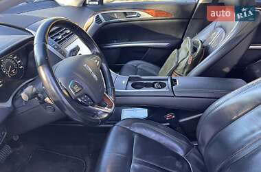 Седан Lincoln MKZ 2015 в 