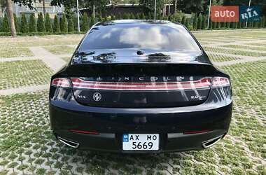 Седан Lincoln MKZ 2014 в 