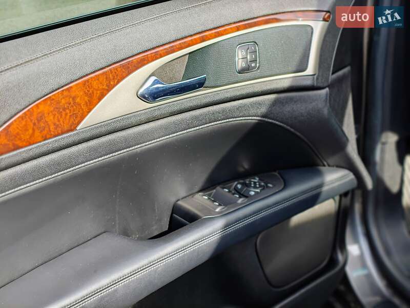 Седан Lincoln MKZ 2016 в Запорожье