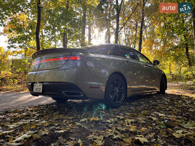 Седан Lincoln MKZ 2015 в Киеве