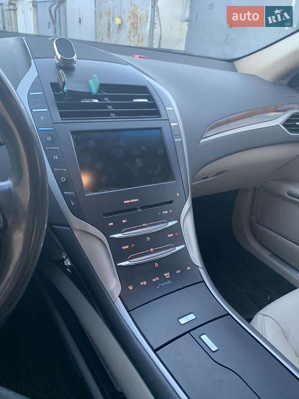 Седан Lincoln MKZ 2015 в Одессе