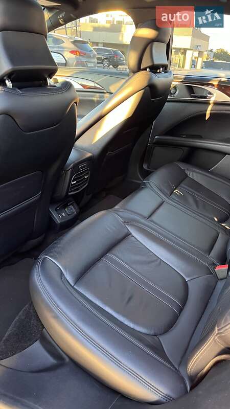Седан Lincoln MKZ 2018 в Києві