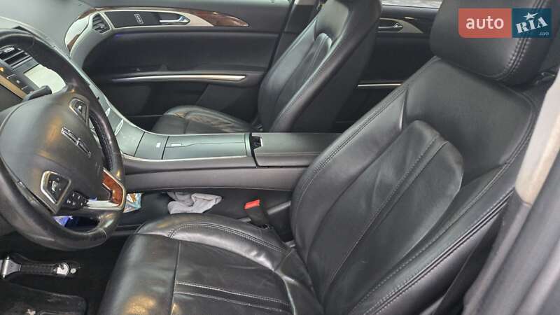 Седан Lincoln MKZ 2013 в Бродах