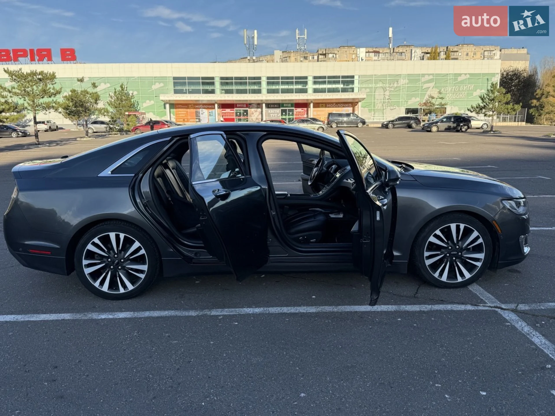 2020 Lincoln MKZ - мініатюра 19