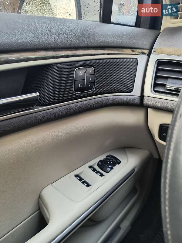 Седан Lincoln MKZ 2014 в Луцке фото 5 Седан Lincoln MKZ 2014 в Луцке