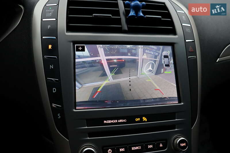 Седан Lincoln MKZ 2016 в Львові