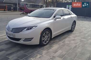 Седан Lincoln MKZ 2014 в Измаиле