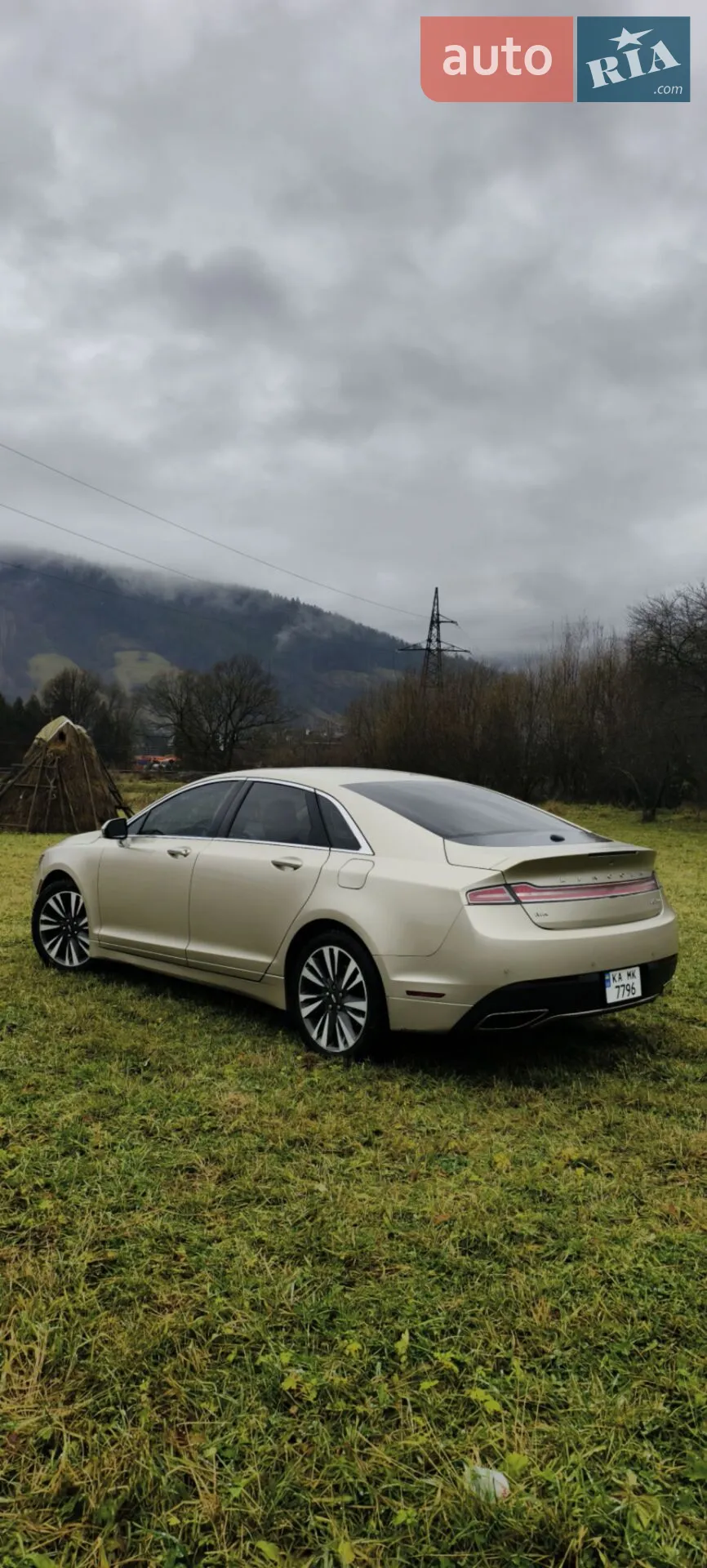 2016 Lincoln MKZ - мініатюра 2