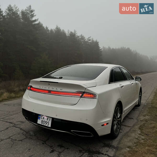 Седан Lincoln MKZ 2018 в Кременчуці