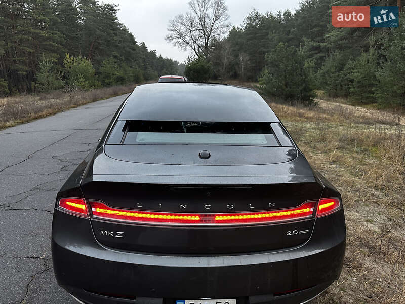 Седан Lincoln MKZ 2015 в Кременчуці