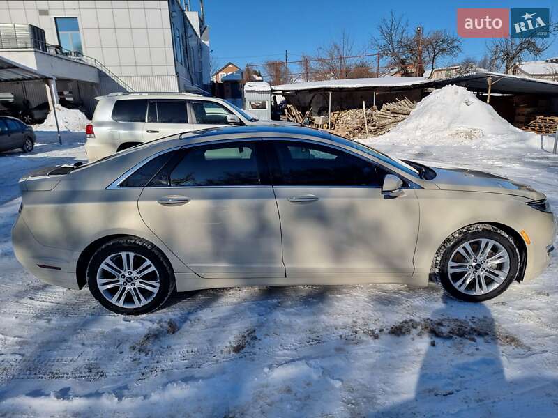 Седан Lincoln MKZ 2015 в Чернигове