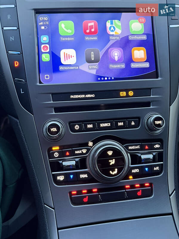 Седан Lincoln MKZ 2016 в Киеве