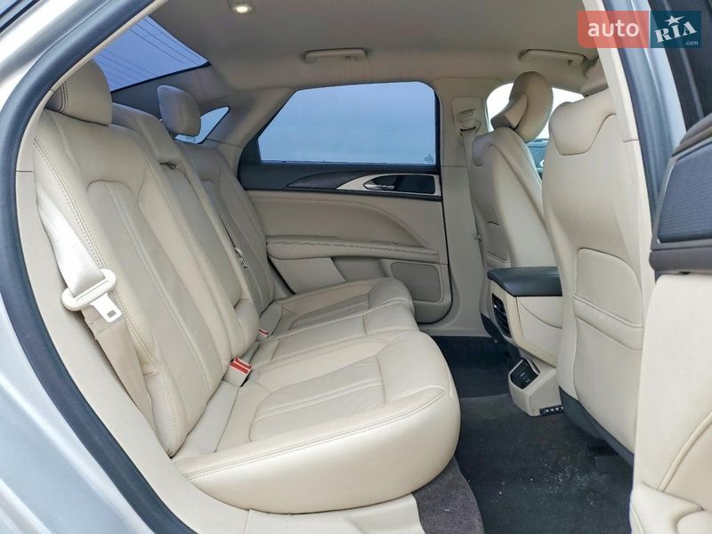 Седан Lincoln MKZ 2017 в Львове