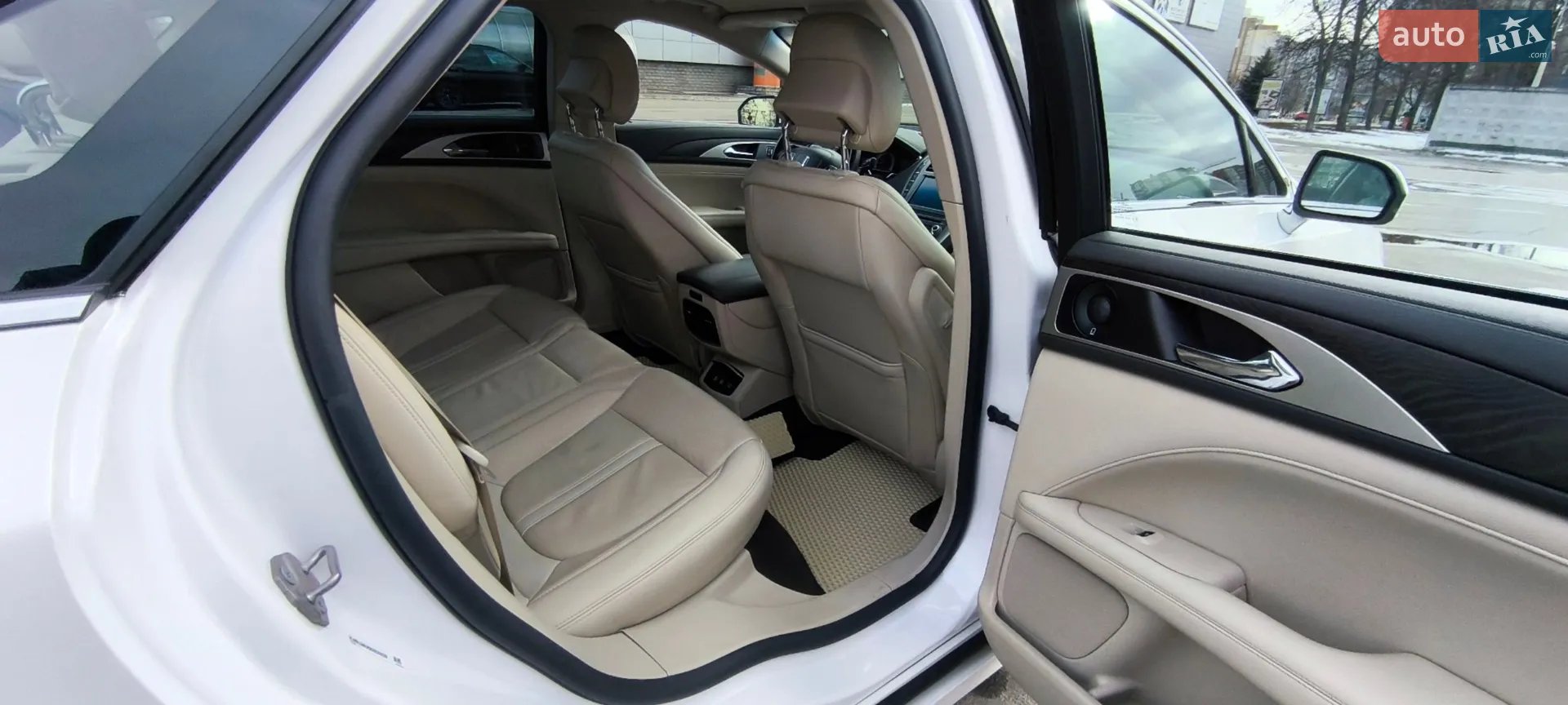 2019 Lincoln MKZ - мініатюра 15