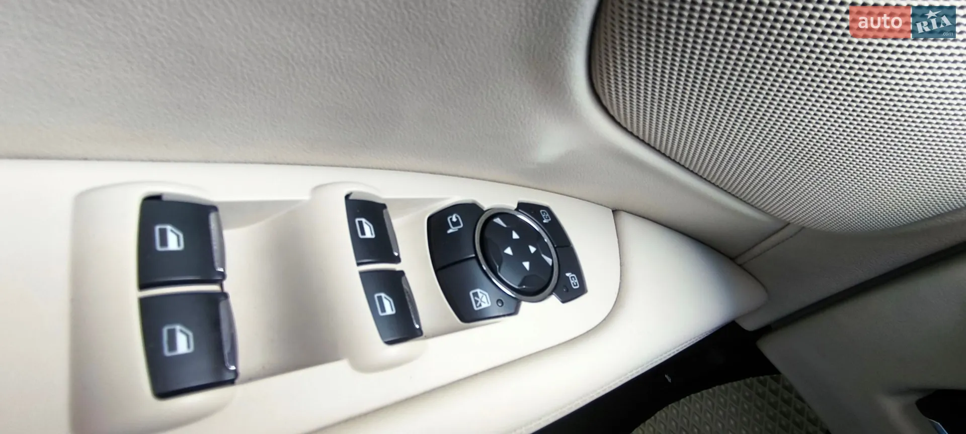2019 Lincoln MKZ - мініатюра 20