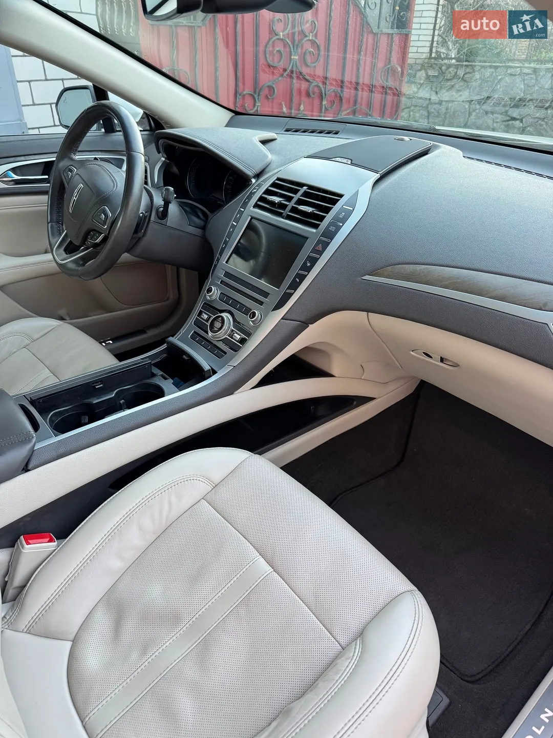 2019 Lincoln MKZ - мініатюра 20