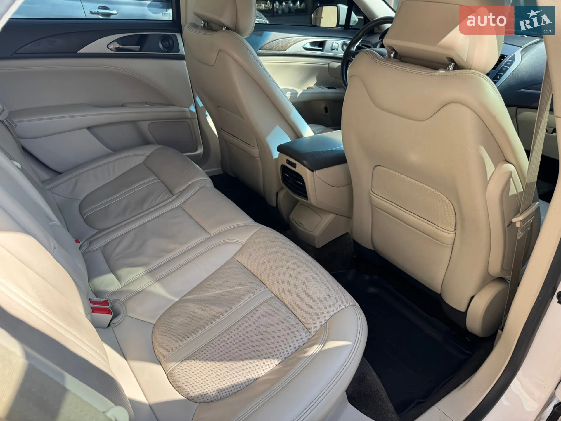 2018 Lincoln MKZ - мініатюра 23