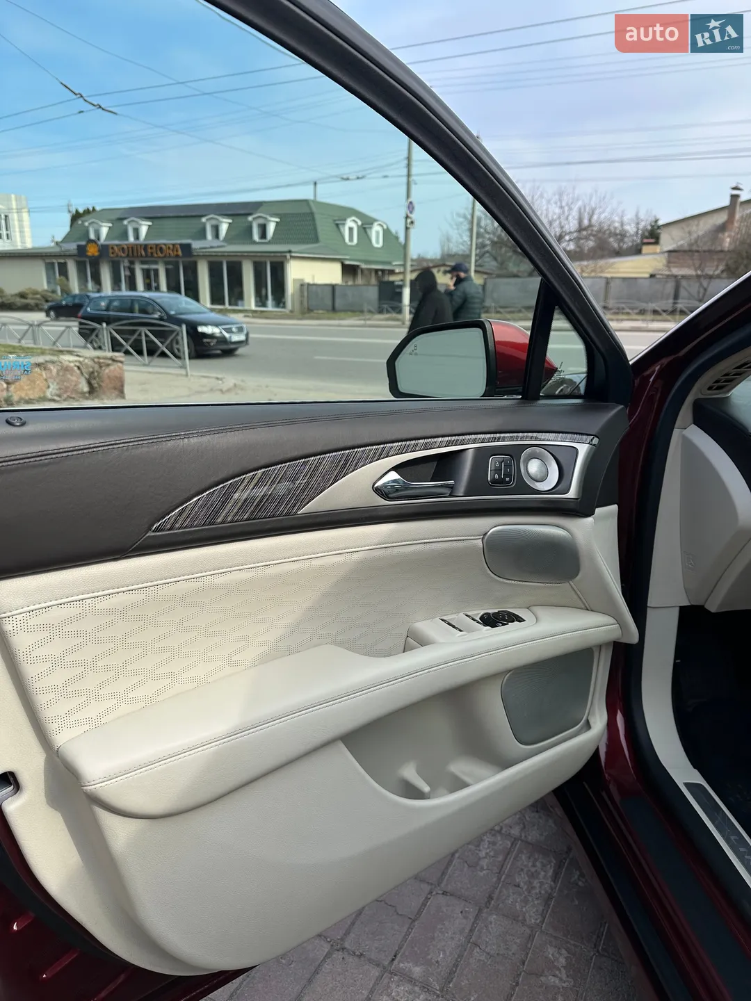 2017 Lincoln MKZ - мініатюра 20