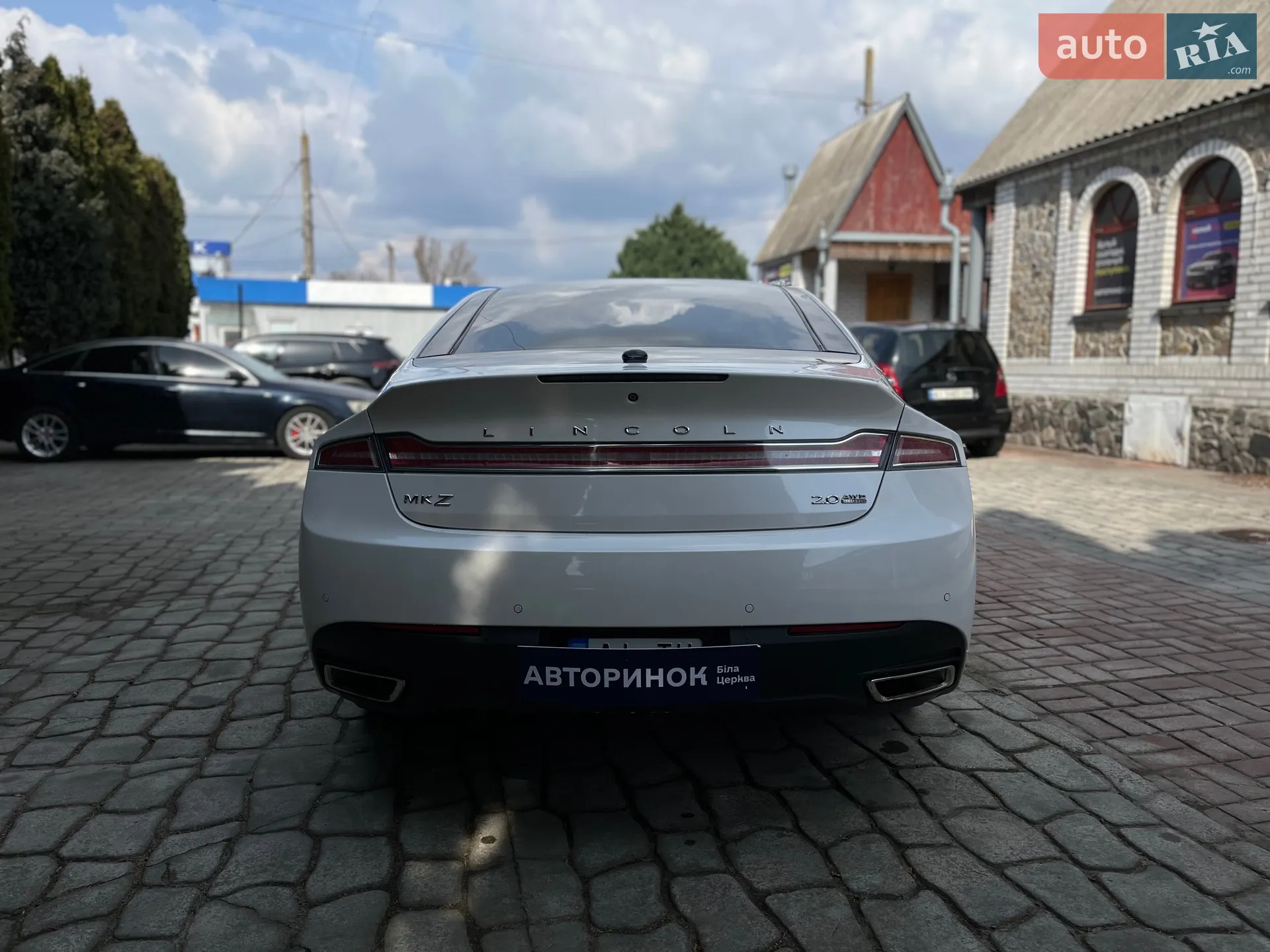 2014 Lincoln MKZ - мініатюра 2