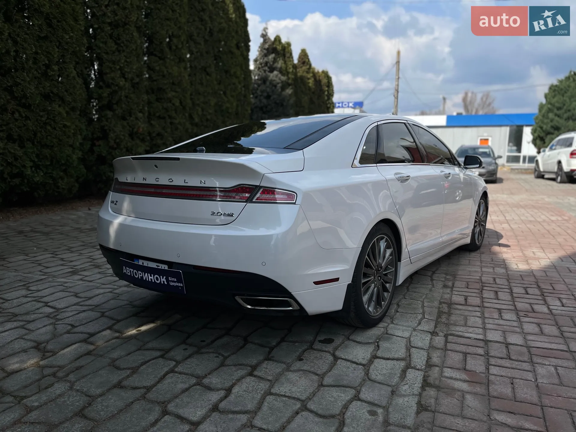 2014 Lincoln MKZ - мініатюра 3