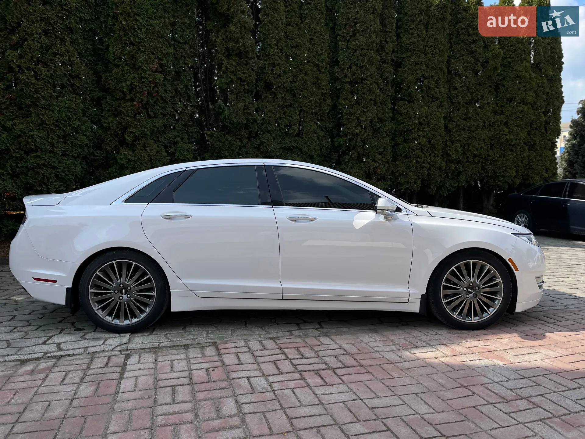 2014 Lincoln MKZ - мініатюра 4