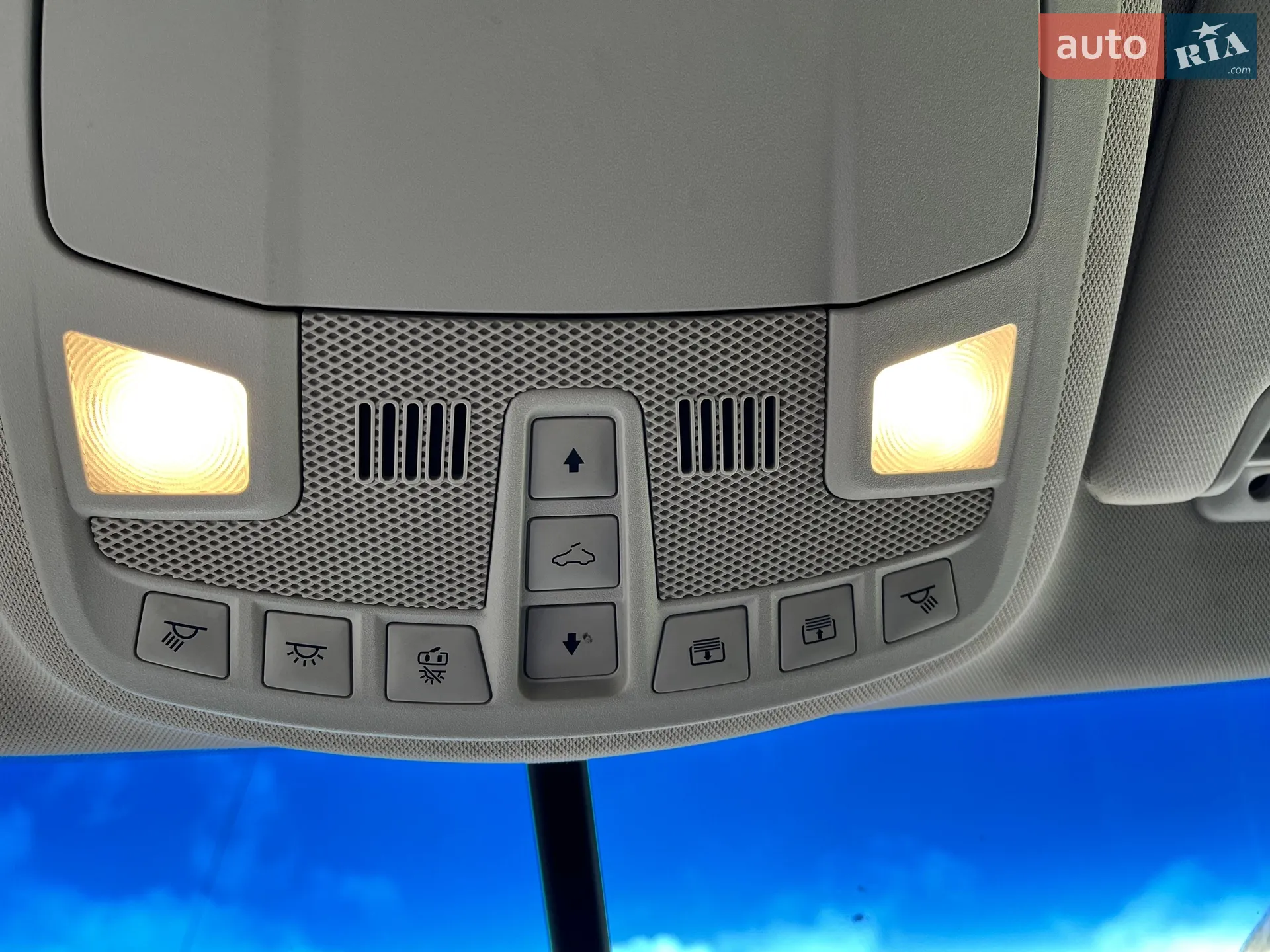2014 Lincoln MKZ - мініатюра 24