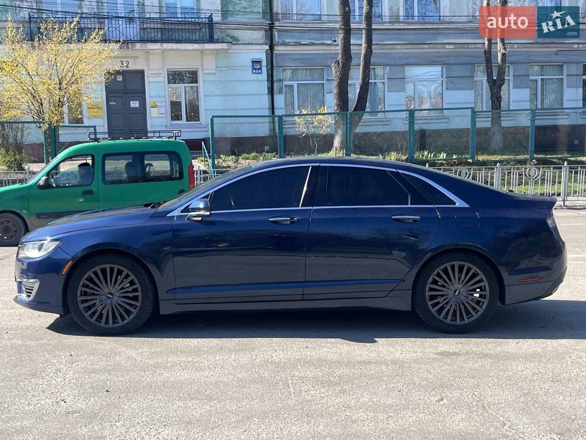 2017 Lincoln MKZ - мініатюра 8