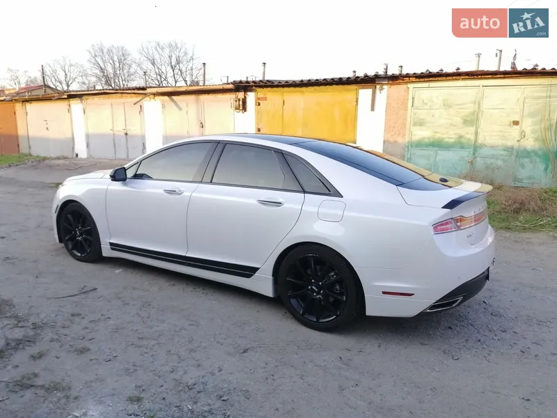 Lincoln MKZ 2015