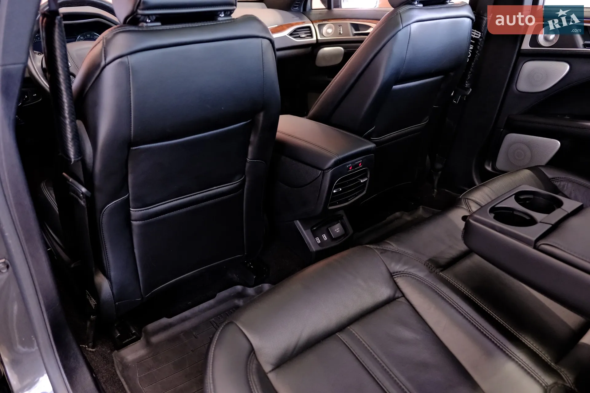 2019 Lincoln MKZ - мініатюра 33