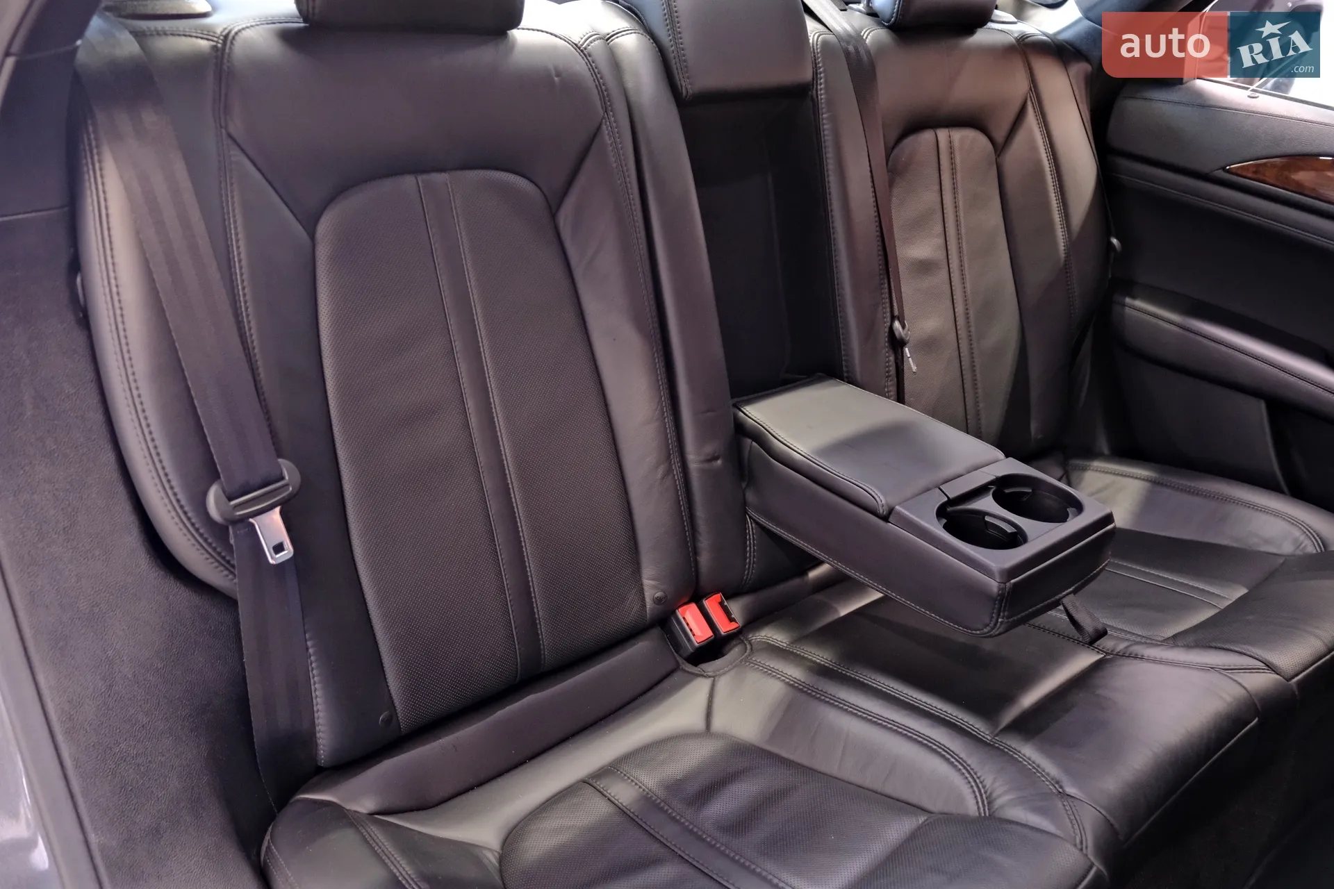 2019 Lincoln MKZ - мініатюра 38