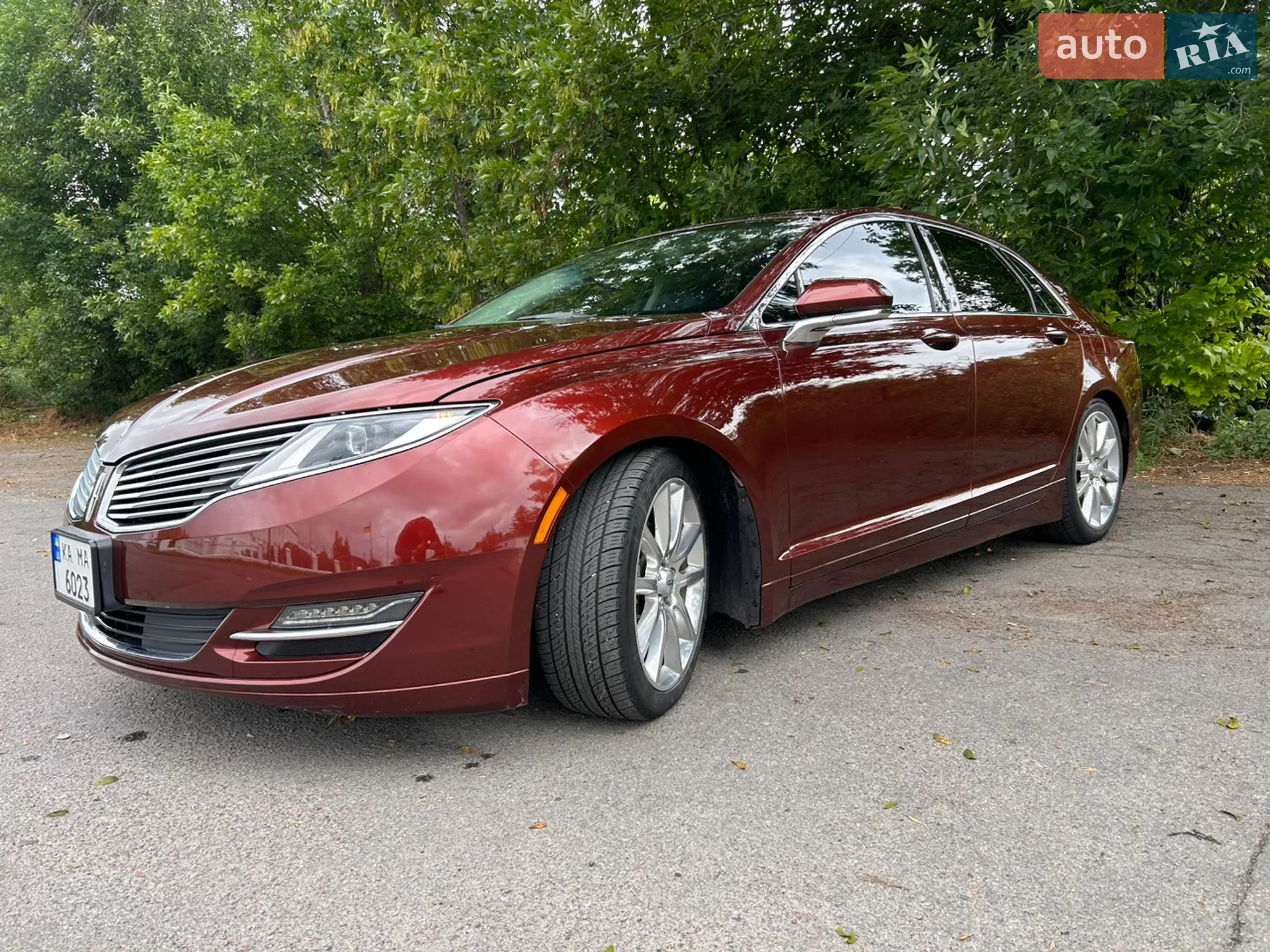 2016 Lincoln MKZ - мініатюра 2