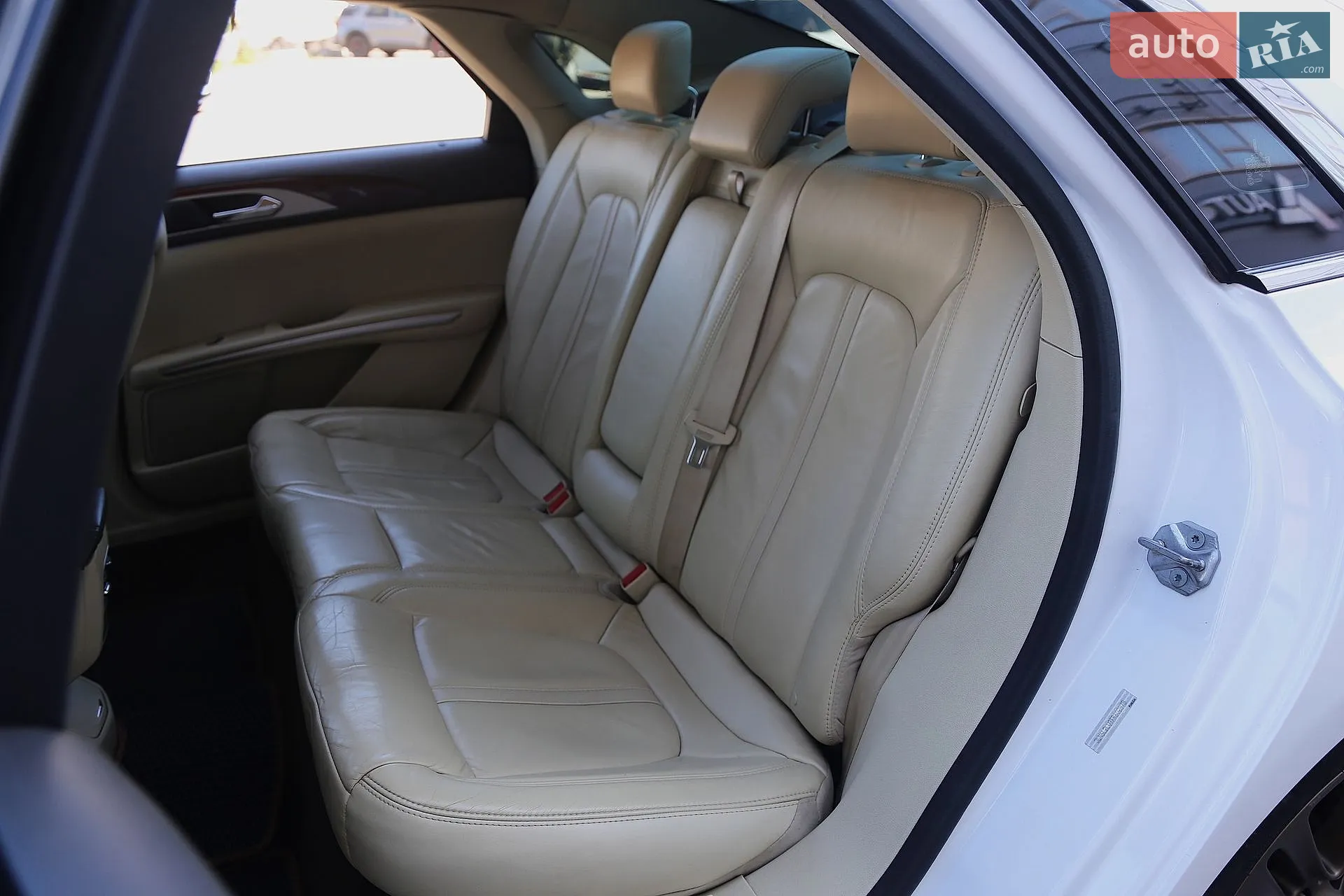 2014 Lincoln MKZ - мініатюра 10