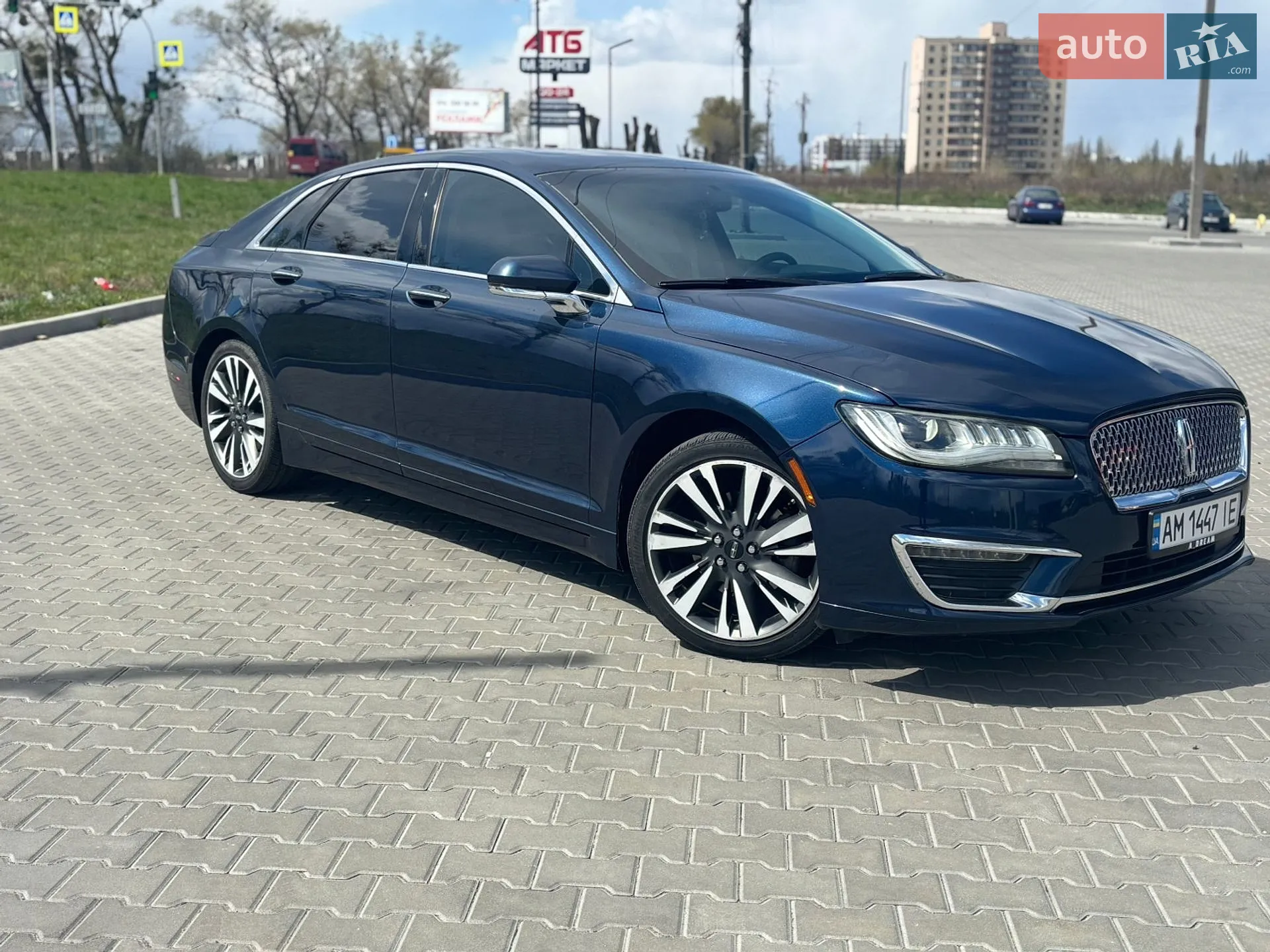 2016 Lincoln MKZ - мініатюра 2