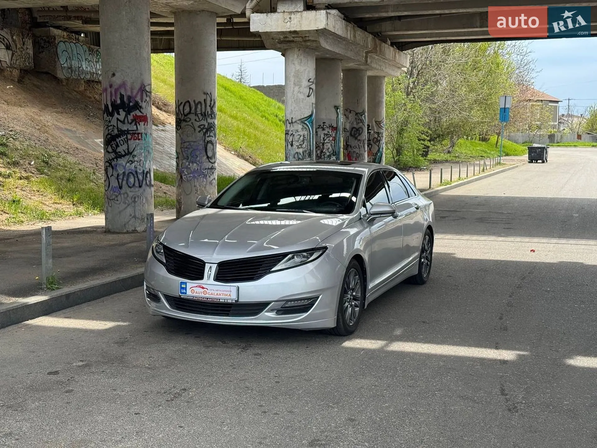 2015 Lincoln MKZ - мініатюра 2