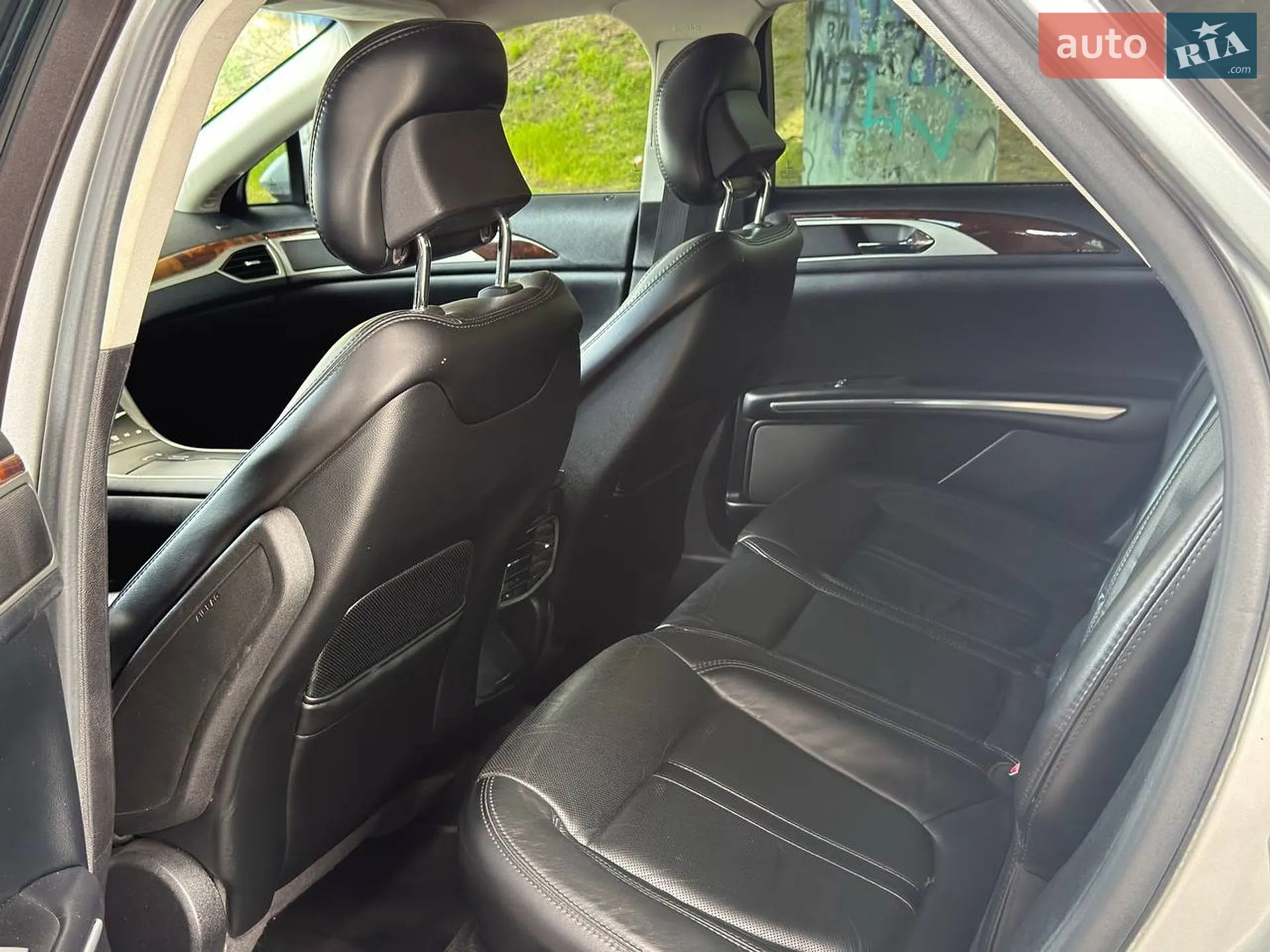 2015 Lincoln MKZ - мініатюра 27