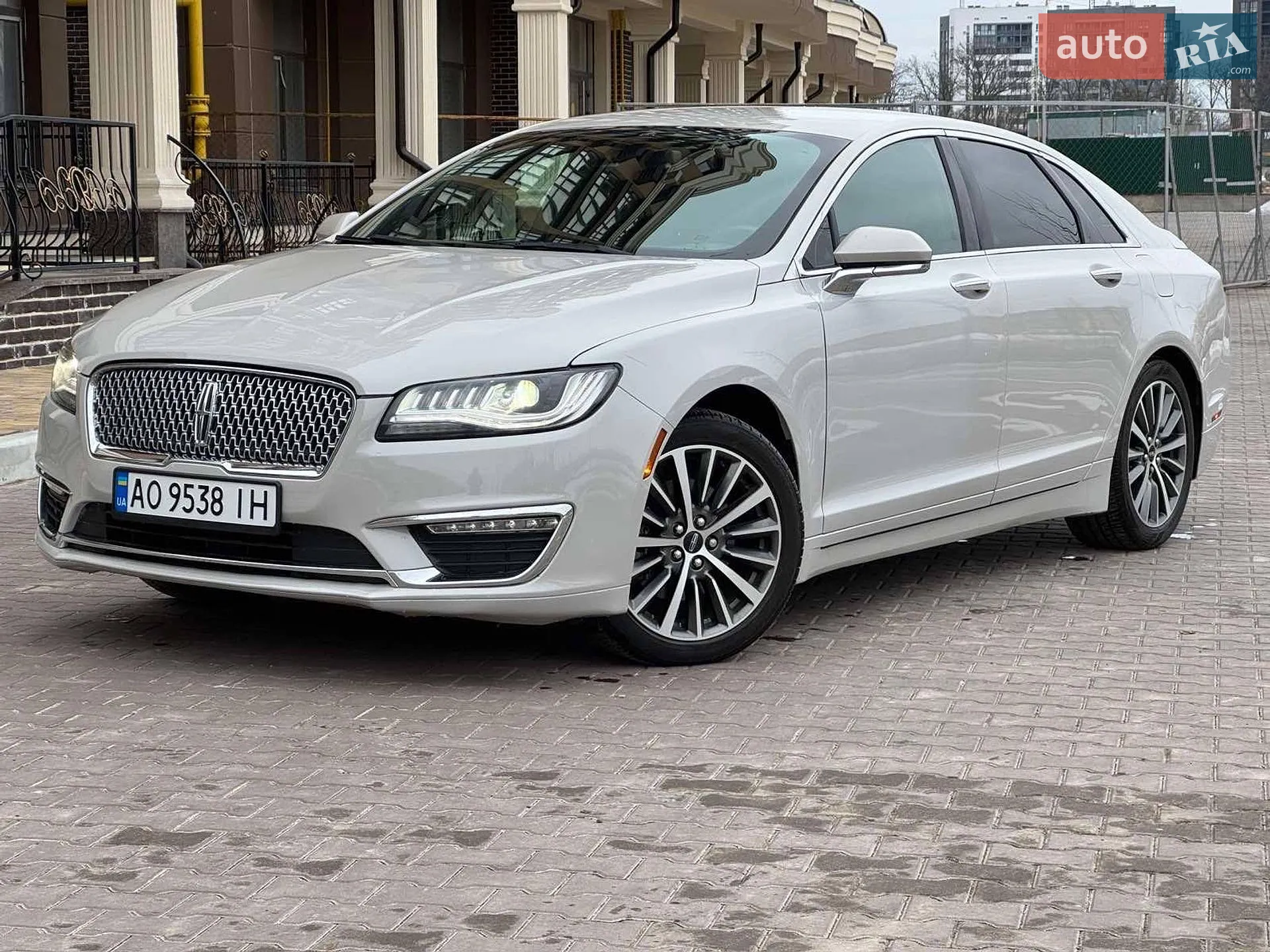 2019 Lincoln MKZ - мініатюра 3