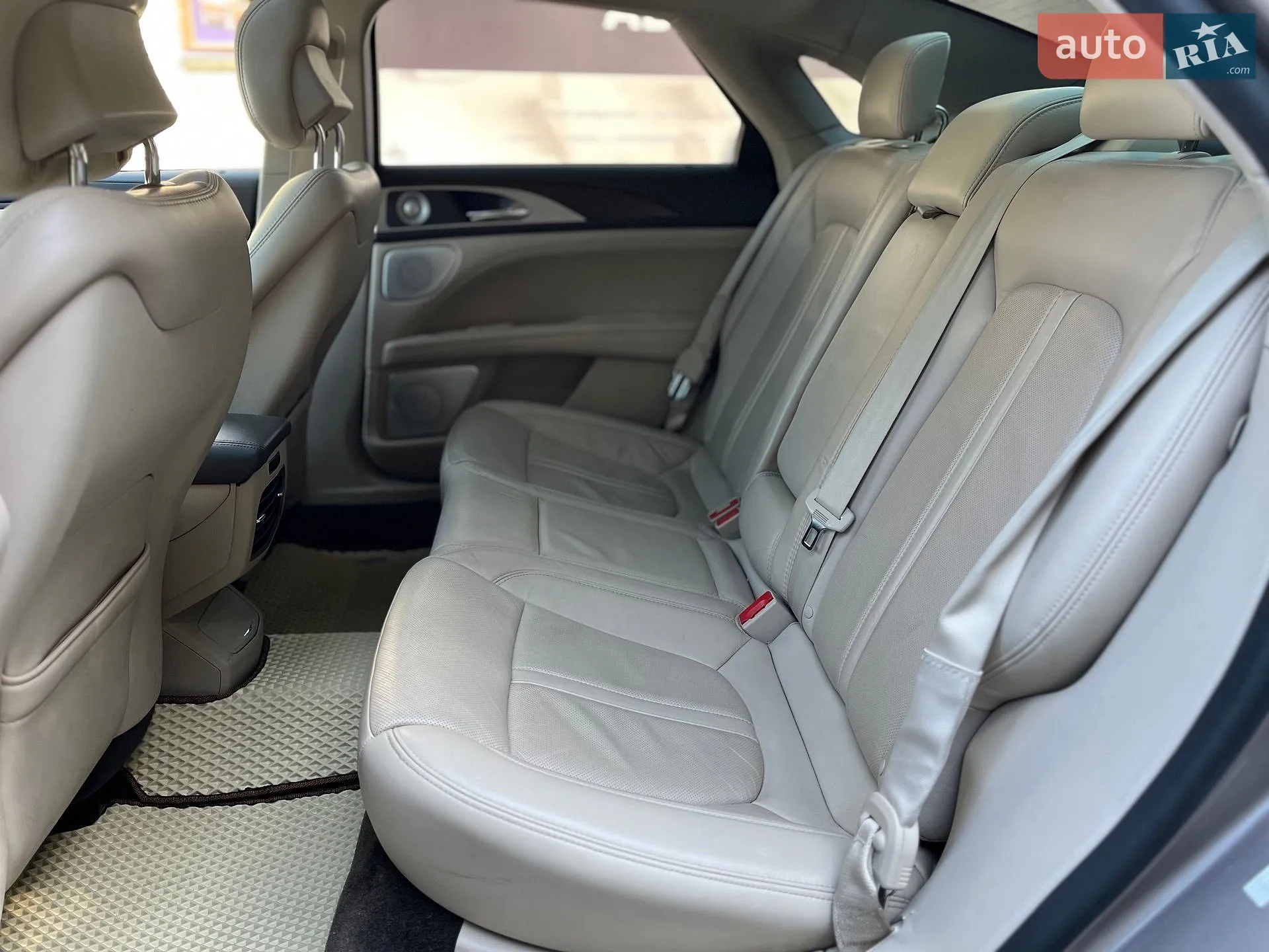 2018 Lincoln MKZ - мініатюра 23