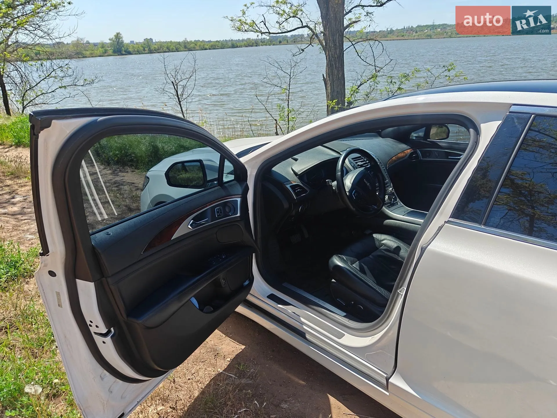 2016 Lincoln MKZ - мініатюра 9