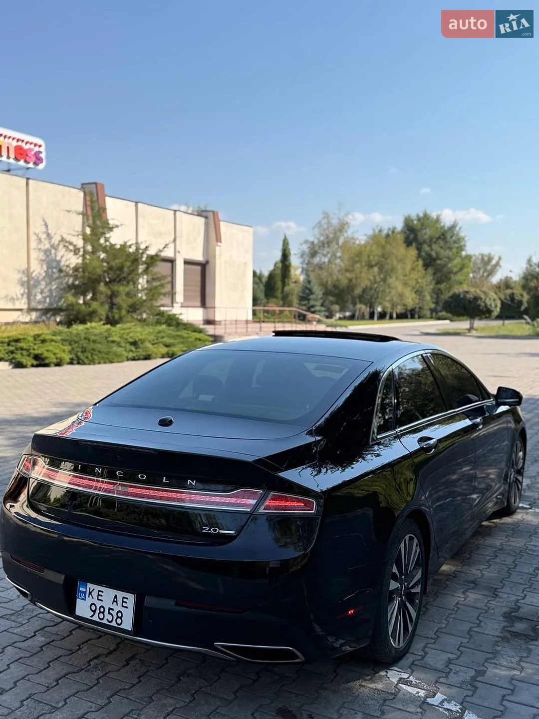 2016 Lincoln MKZ - мініатюра 7