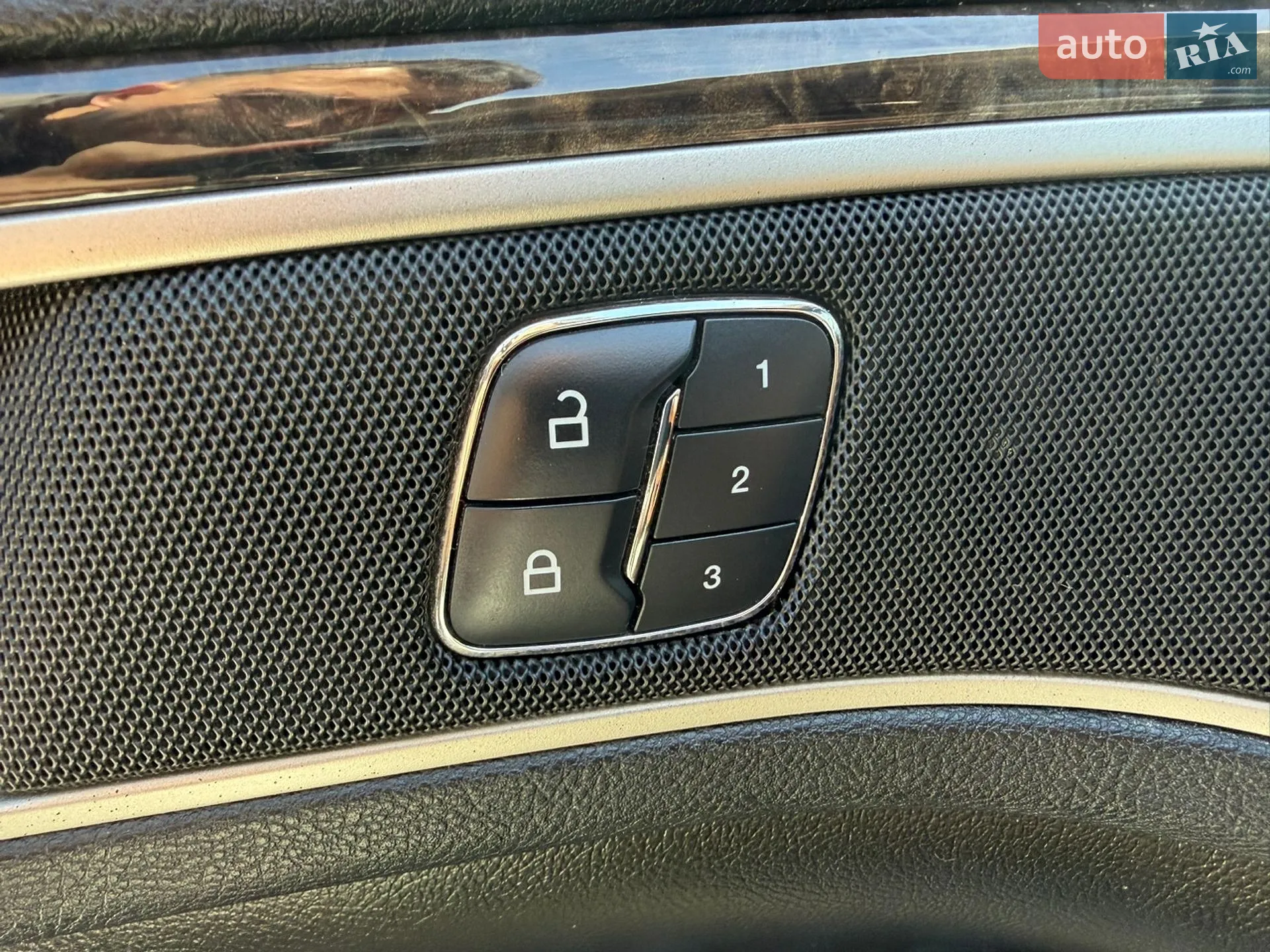2016 Lincoln MKZ - мініатюра 42