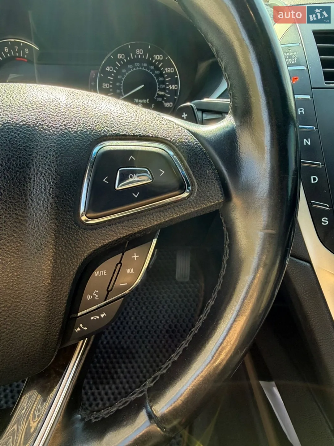 2016 Lincoln MKZ - мініатюра 52