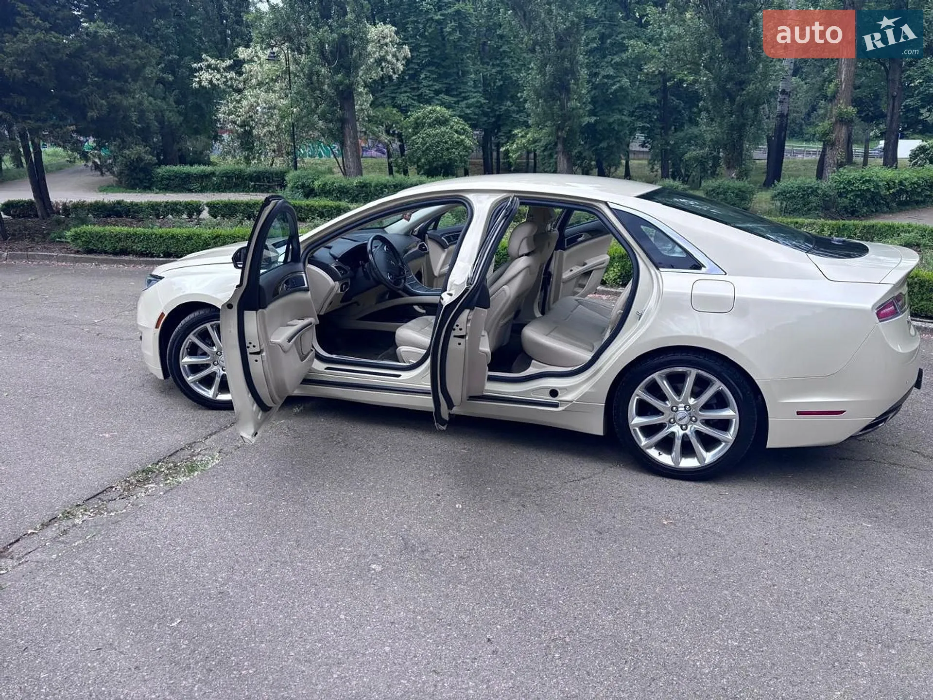 2015 Lincoln MKZ - мініатюра 4