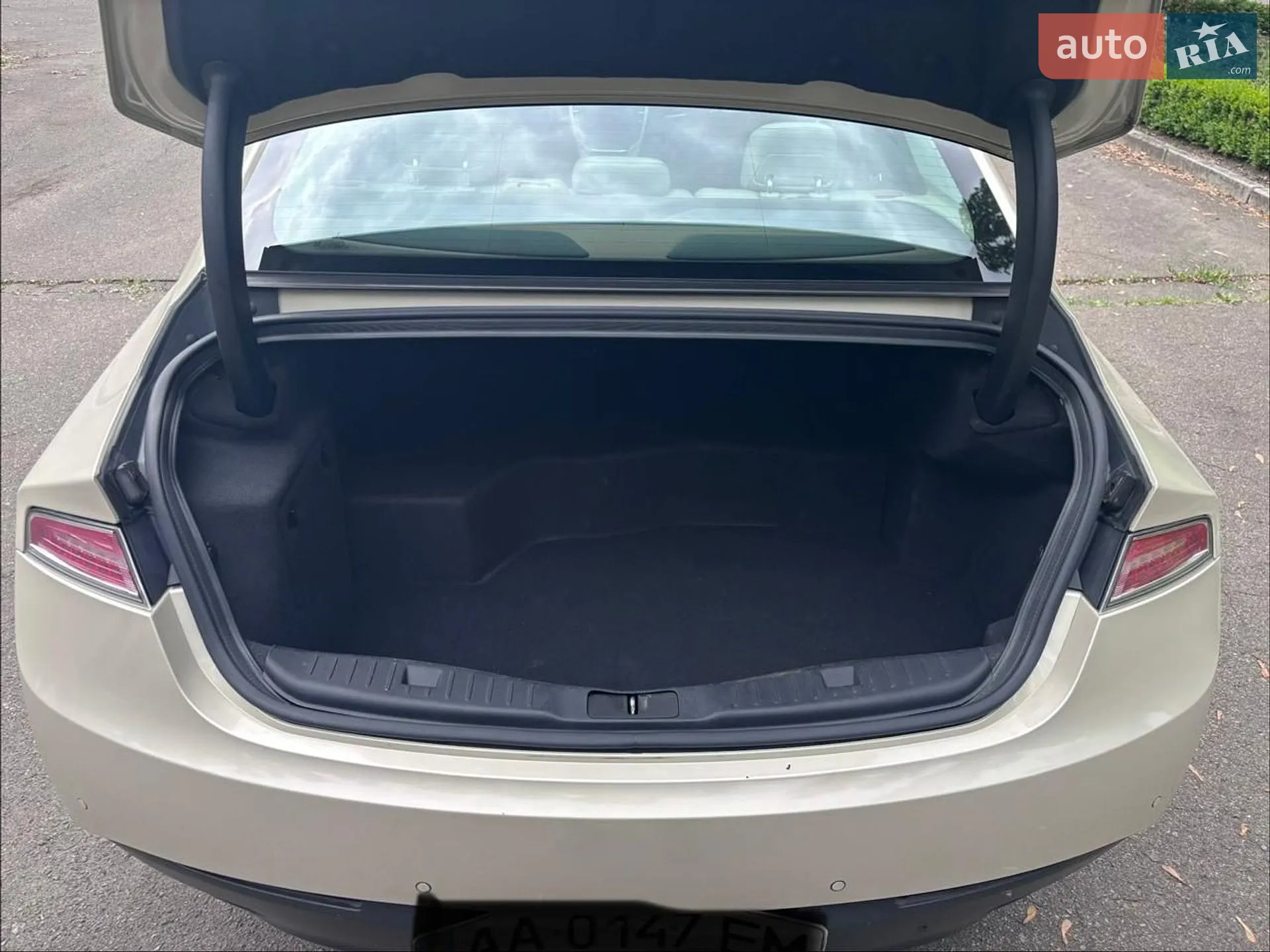 2015 Lincoln MKZ - мініатюра 13