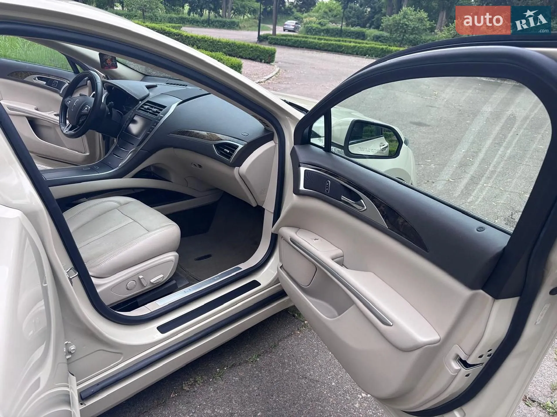 2015 Lincoln MKZ - мініатюра 10