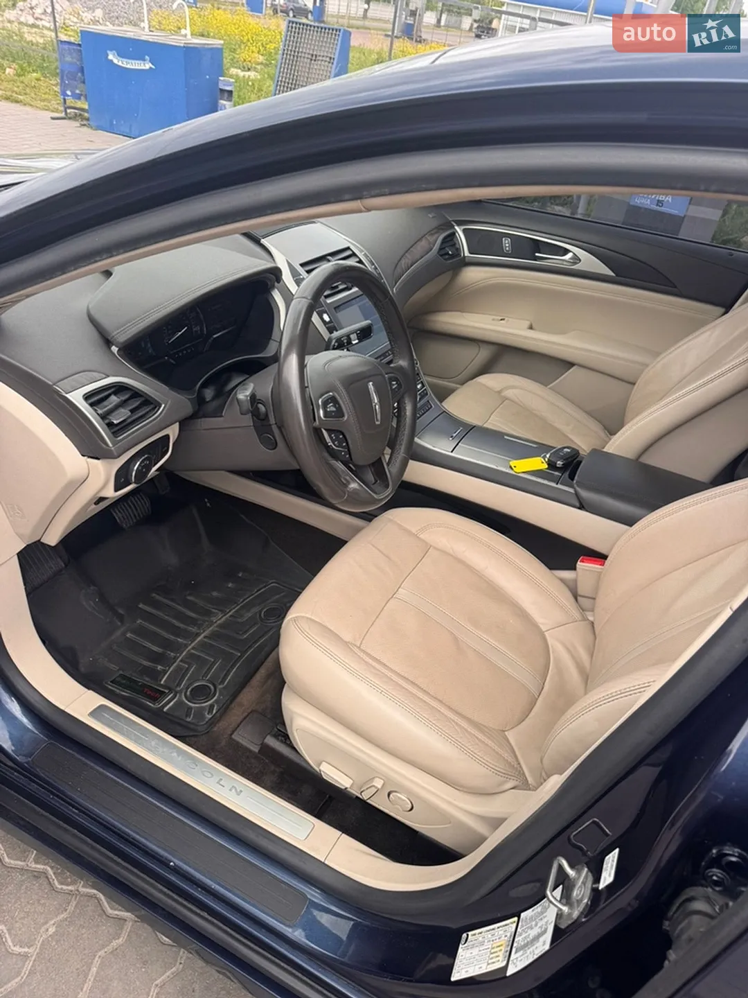 2017 Lincoln MKZ - мініатюра 23