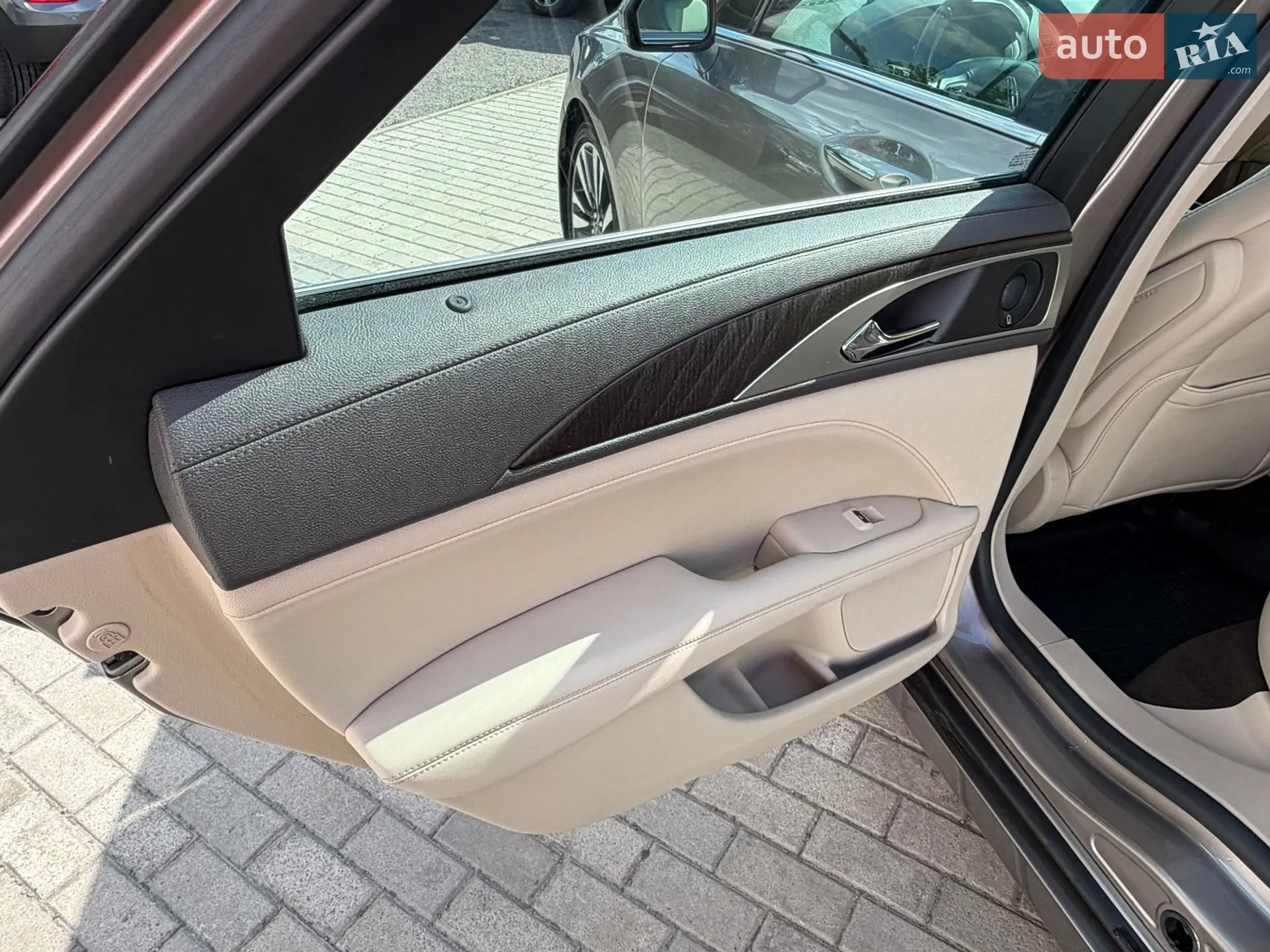 2020 Lincoln MKZ - мініатюра 21