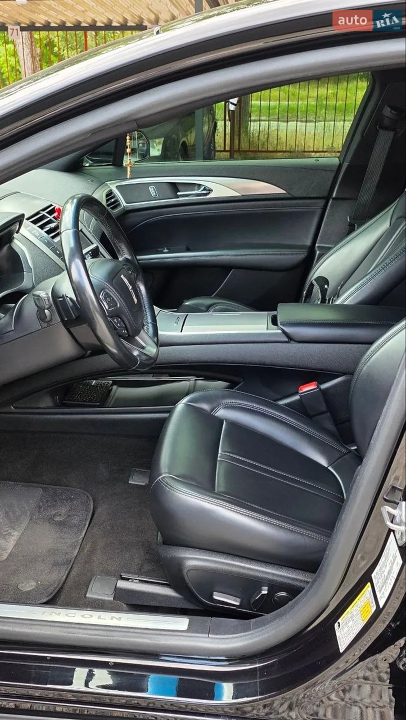 2019 Lincoln MKZ - мініатюра 12
