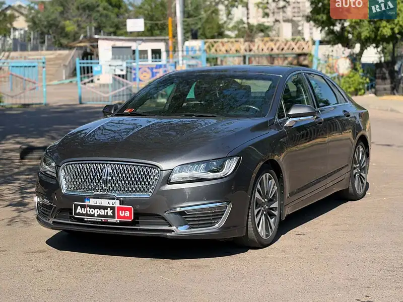 Lincoln MKZ 2020