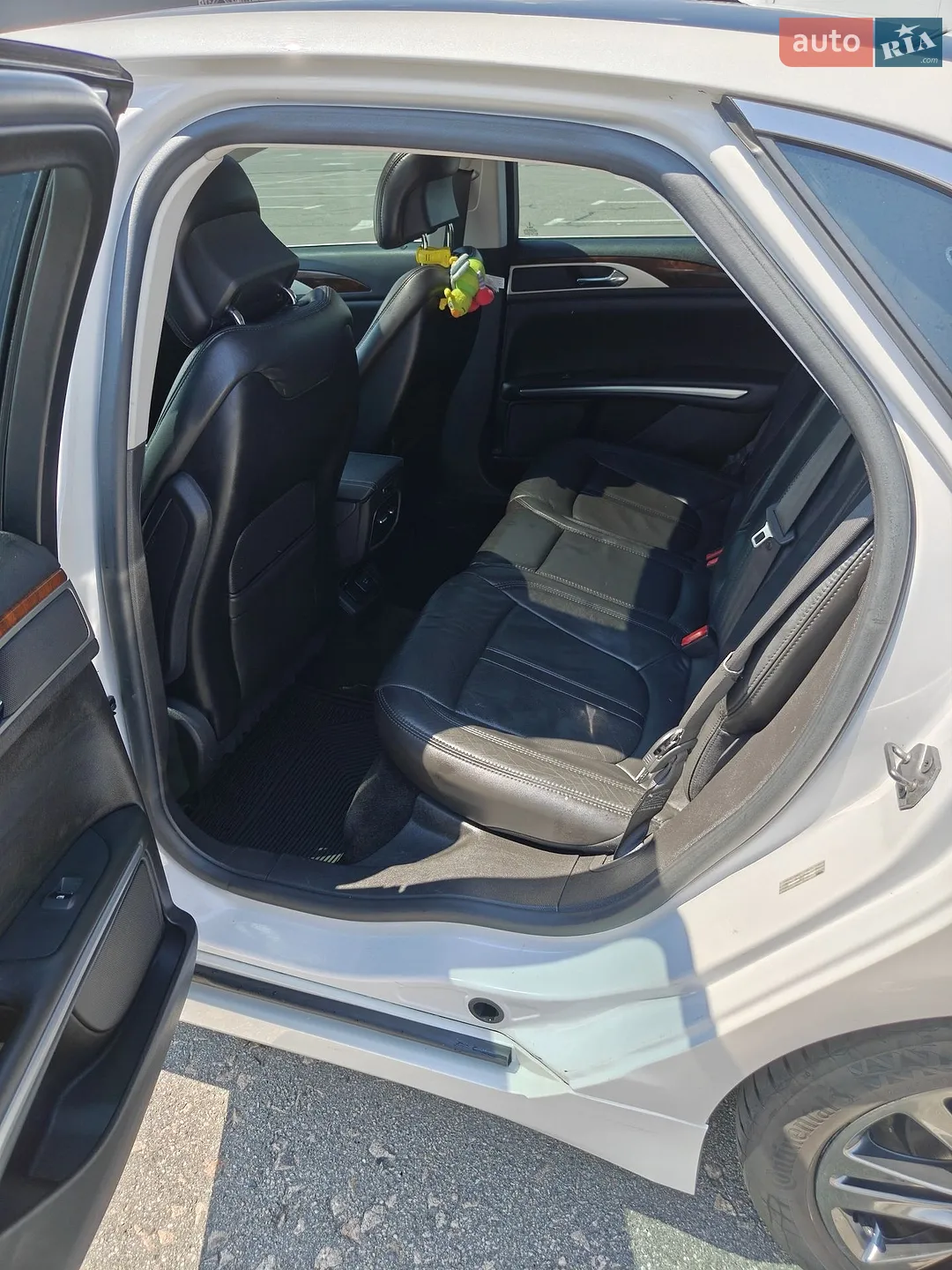 2014 Lincoln MKZ - мініатюра 20